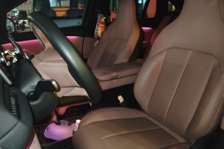 Used Nio EC6 2023 75 kWh Left Front Seat