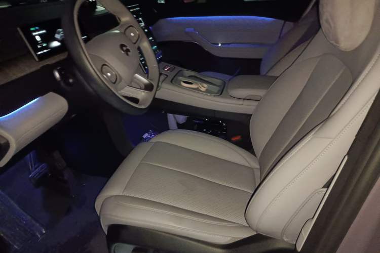 Used Nio EC6 2023 75 kWh Left Front Seat