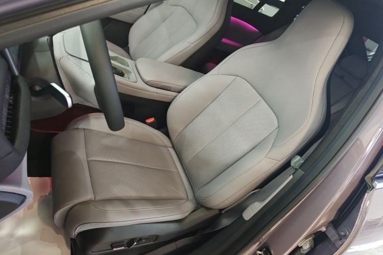 Used Nio EC6 2023 75 kWh Left Front Seat