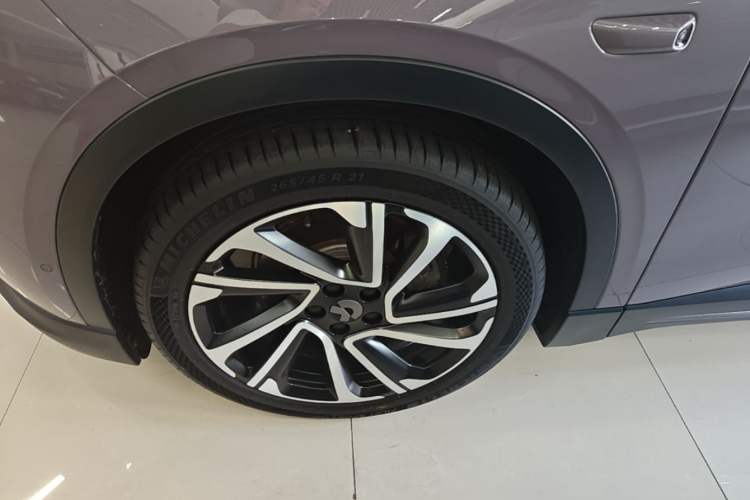 Used Nio EC6 2023 75 kWh Left Front Wheel Hub