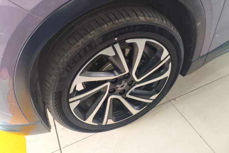 Used Nio EC6 2023 75 kWh Left Front Wheel Hub