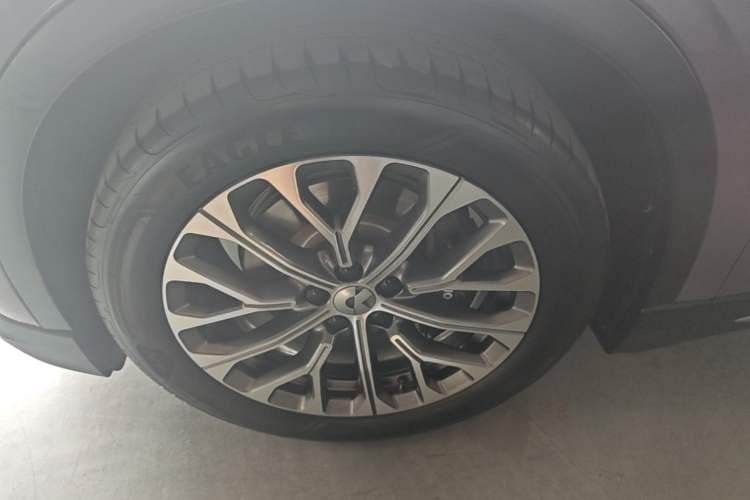 Used Nio EC6 2023 75 kWh Left Front Wheel Hub