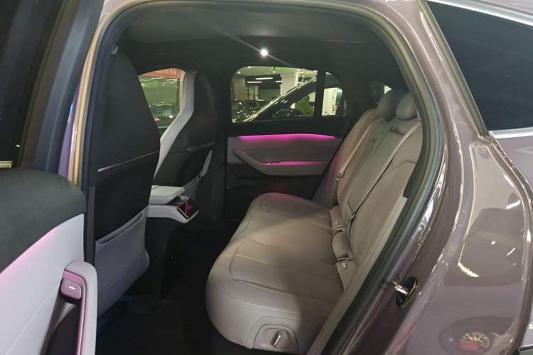 Used Nio EC6 2023 75 kWh Left Rear Seat