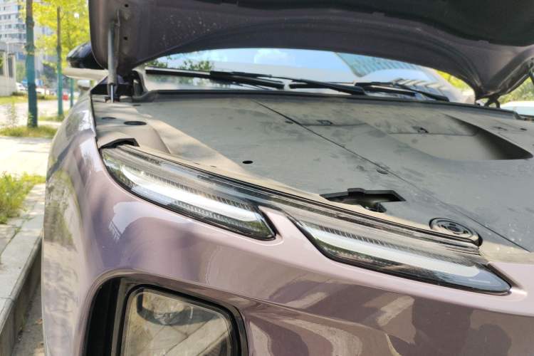Used Nio EC6 2023 75 kWh Right Front Headlight
