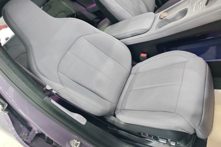Used Nio EC6 2023 100kWh Right Front Seat