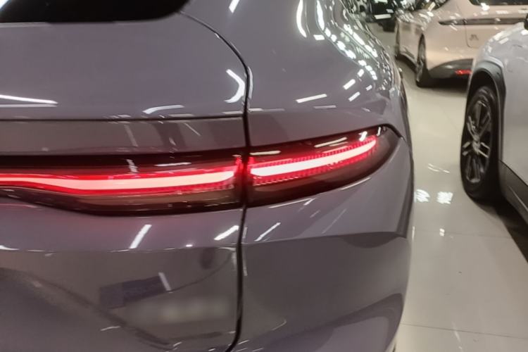 Used Nio EC6 2023 75 kWh Right Rear Taillight