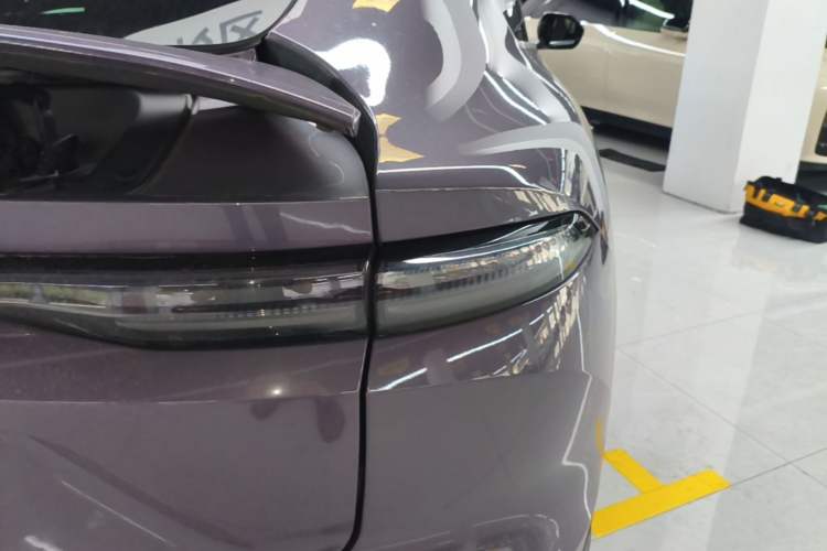Used Nio EC6 2023 75 kWh Right Rear Taillight