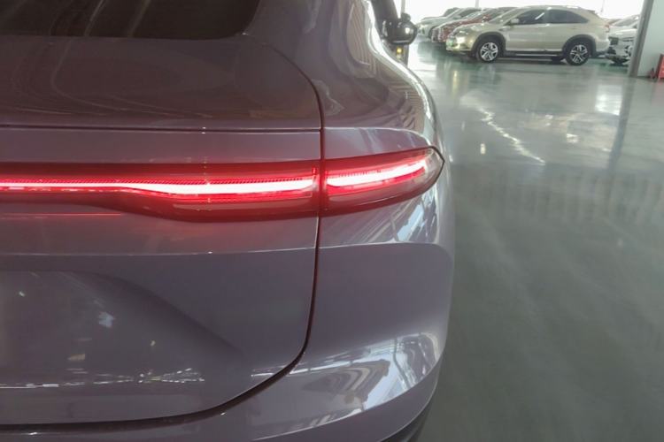 Used Nio EC6 2023 75 kWh Right Rear Taillight