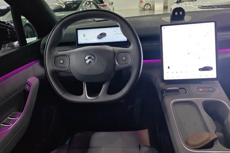 Used Nio EC6 2023 100kWh Steering Wheel