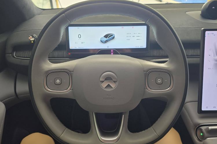 Used Nio EC6 2023 75 kWh Steering Wheel
