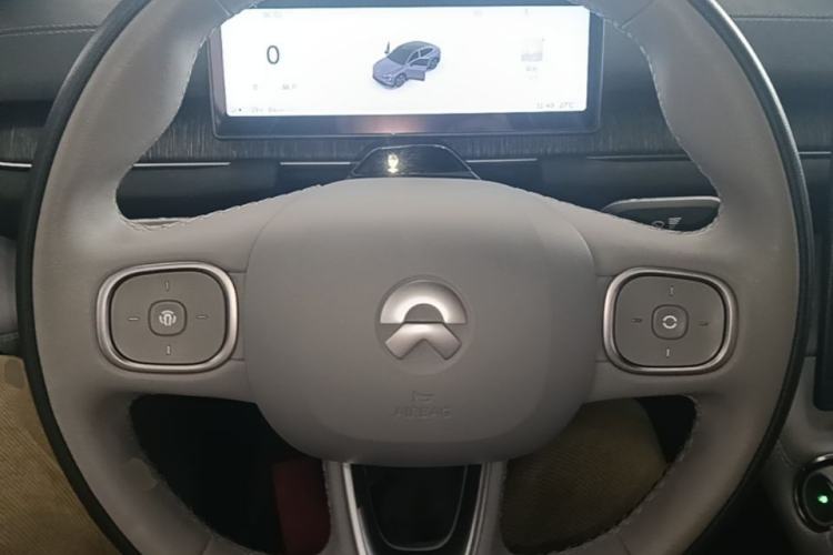 Used Nio EC6 2023 75 kWh Steering Wheel