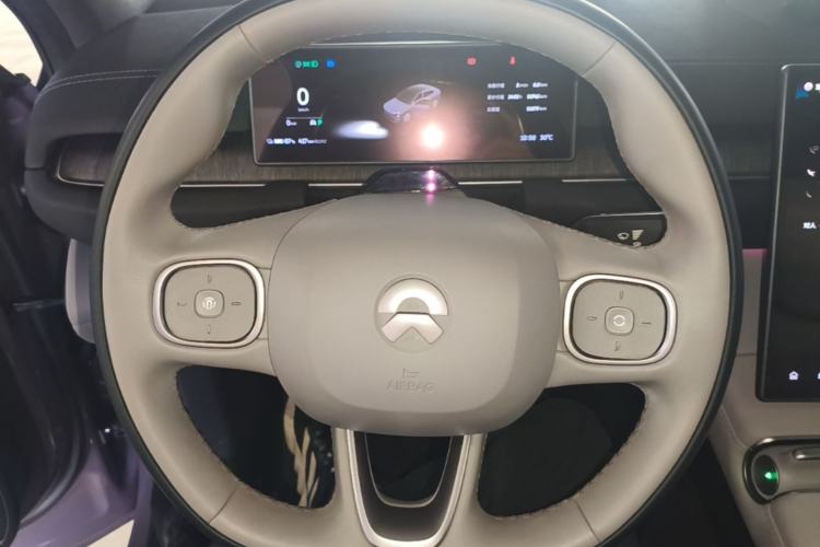 Used Nio EC6 2023 75 kWh Steering Wheel