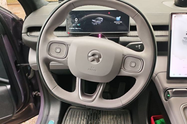 Used Nio EC6 2023 75 kWh Steering Wheel