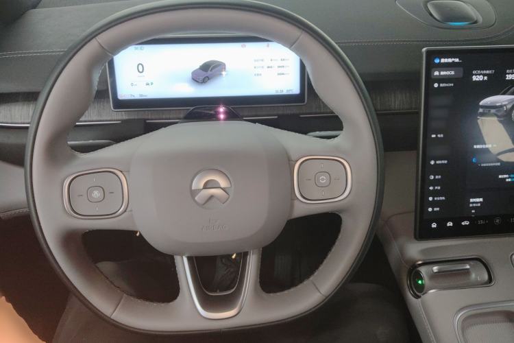Used Nio EC6 2023 75 kWh Steering Wheel