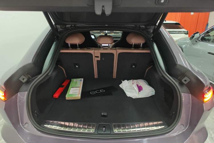 Used Nio EC6 2023 100kWh Trunk