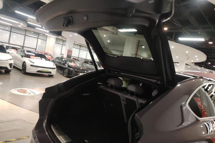 Used Nio EC6 2023 75 kWh Trunk