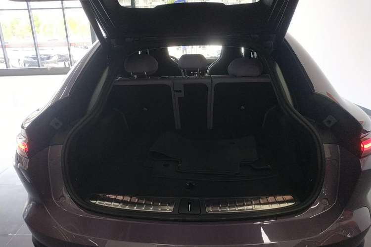 Used Nio EC6 2023 75 kWh Trunk