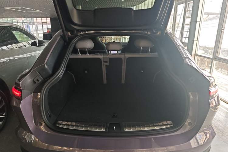 Used Nio EC6 2023 75 kWh Trunk