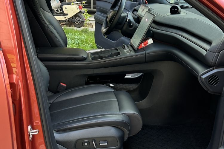 Used Nio EC6 2023 75 kWh Exterior 3
