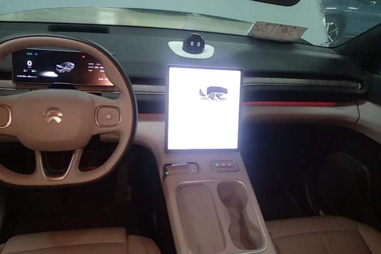 Used Nio EC6 2023 75 kWh Audio And AC Panel