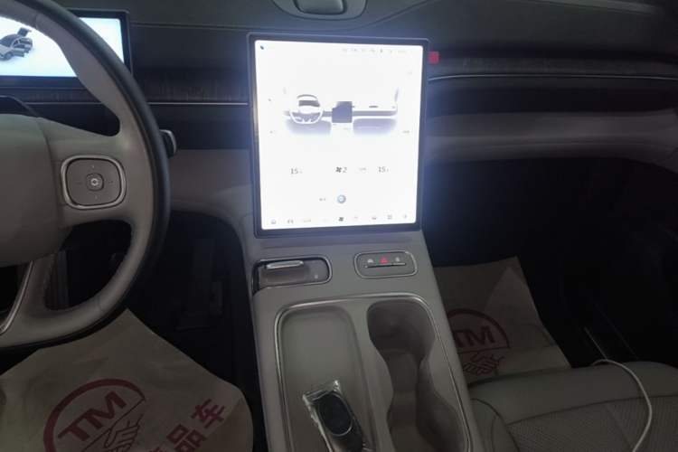 Used Nio EC6 2023 75 kWh Audio And AC Panel