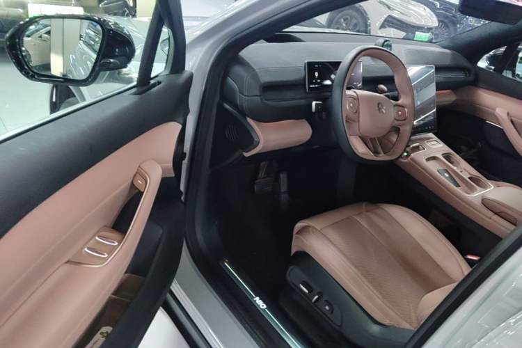 Used Nio EC6 2023 75 kWh Driver Seat