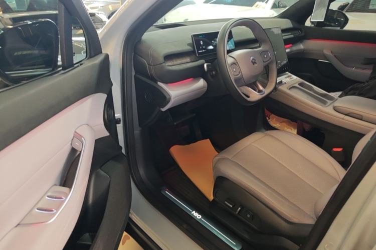 Used Nio EC6 2023 75 kWh Driver Seat