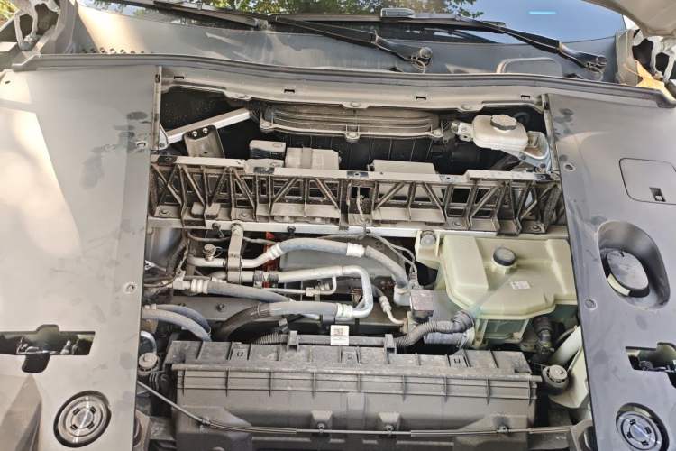 Used Nio EC6 2023 75 kWh Engine Bay