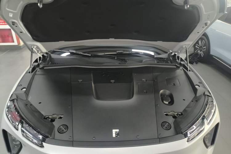 Used Nio EC6 2023 75 kWh Engine Bay