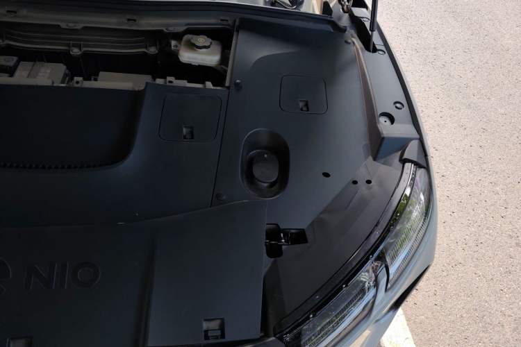 Used Nio EC6 2023 75 kWh Engine Bay Left