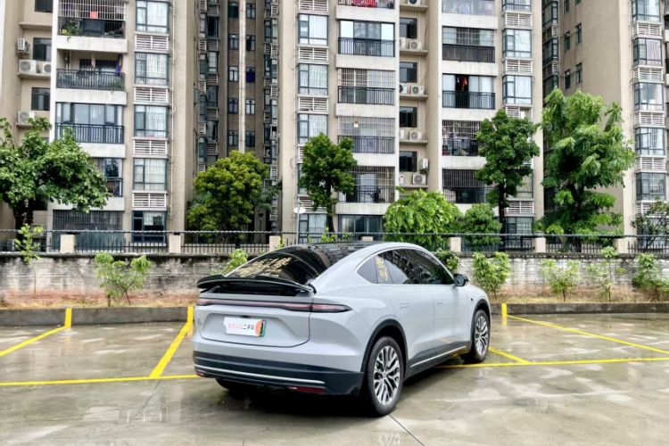 Used Nio EC6 2023 75 kWh Exterior 4