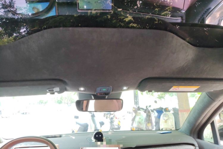 Used Nio EC6 2023 75 kWh Headliner
