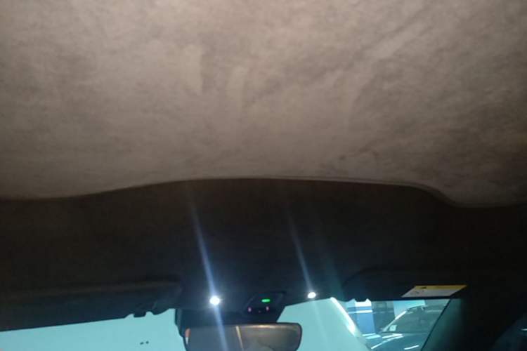 Used Nio EC6 2023 75 kWh Headliner