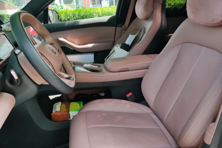 Used Nio EC6 2023 75 kWh Left Front Seat