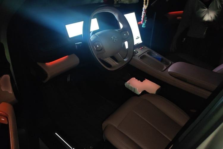 Used Nio EC6 2023 75 kWh Left Front Seat