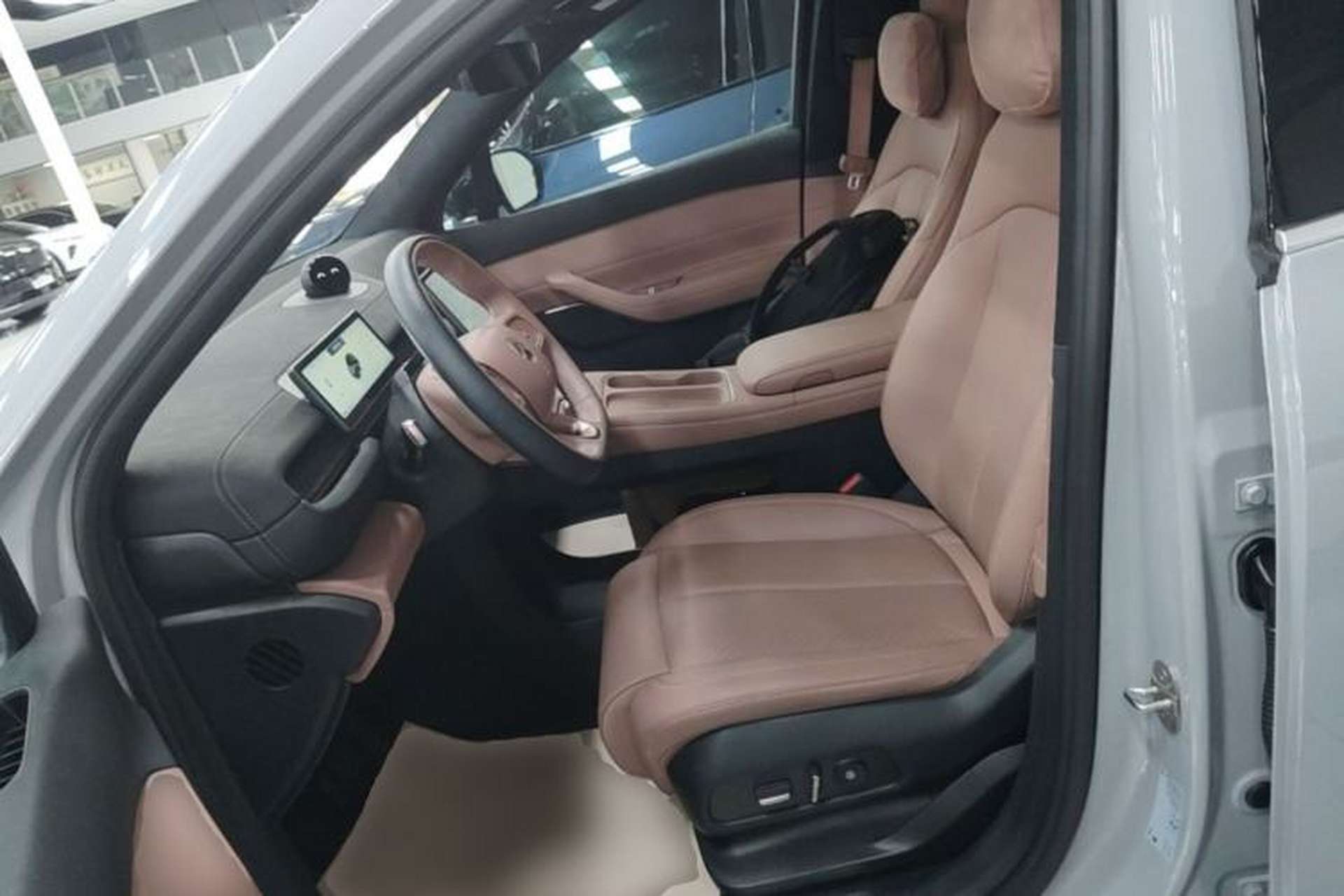 Used Nio EC6 2023 75 kWh Left Front Seat