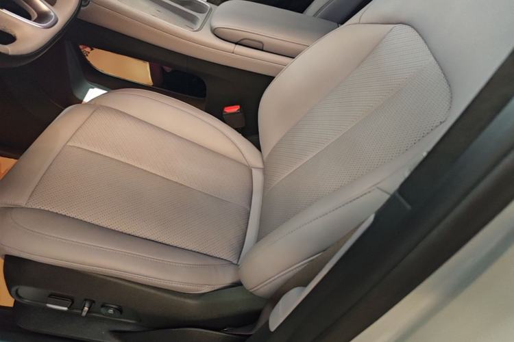 Used Nio EC6 2023 75 kWh Left Front Seat