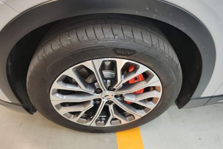 Used Nio EC6 2023 75 kWh Left Front Wheel Hub