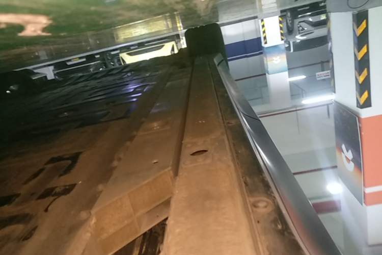 Used Nio EC6 2023 75 kWh Left Side Sill