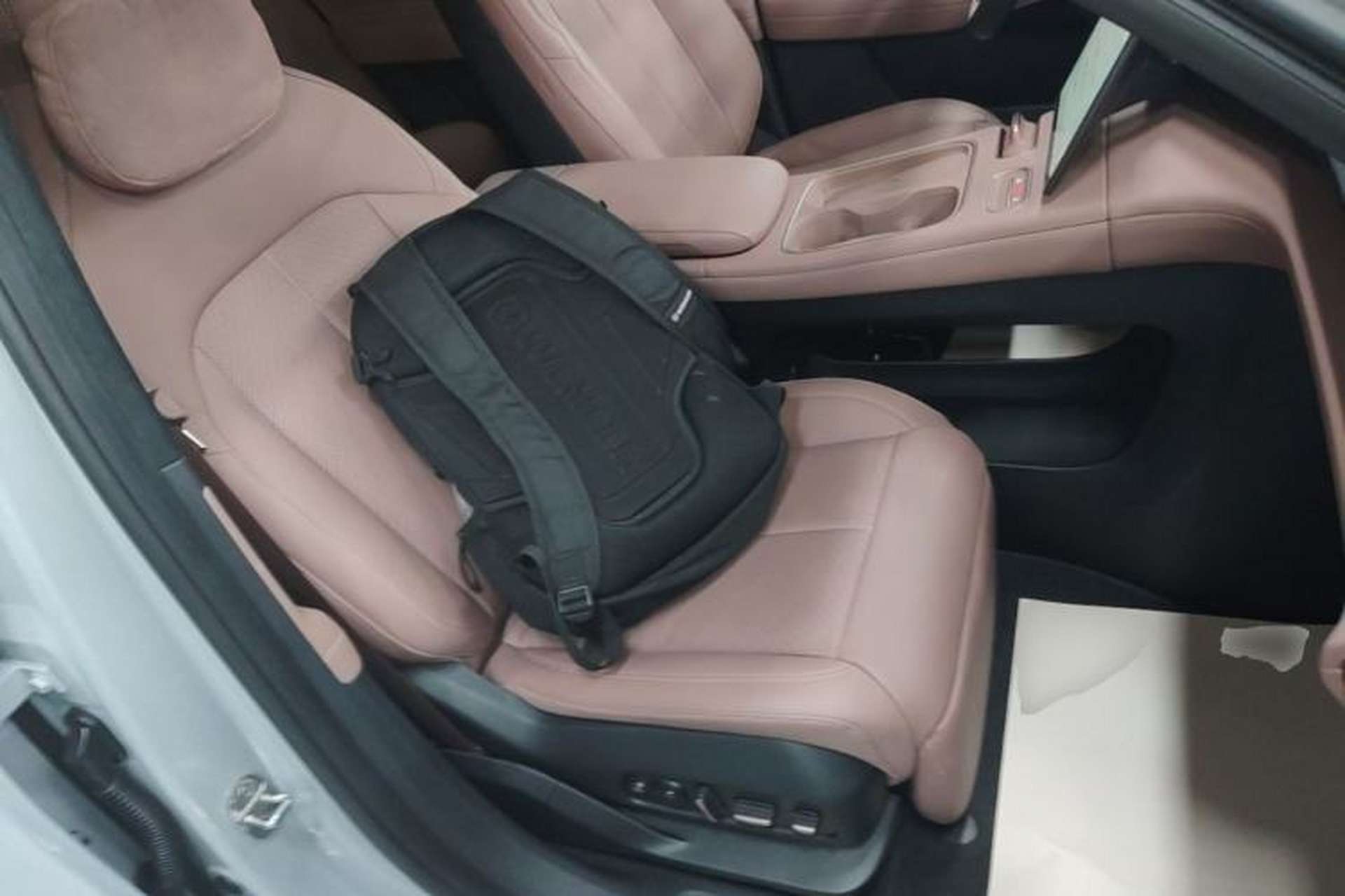 Used Nio EC6 2023 75 kWh Right Front Seat