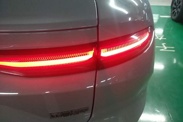 Used Nio EC6 2023 75 kWh Right Rear Taillight