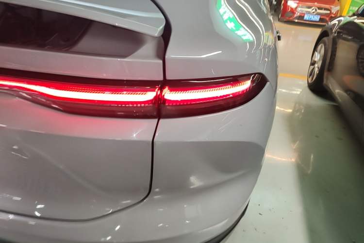 Used Nio EC6 2023 75 kWh Right Rear Taillight