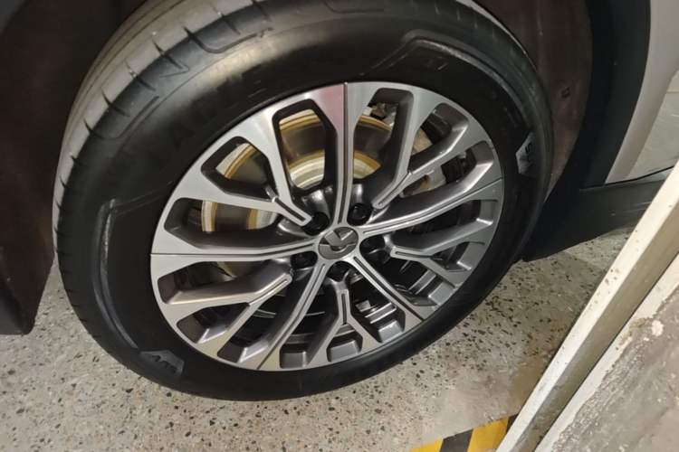 Used Nio EC6 2023 75 kWh Right Rear Wheel Hub