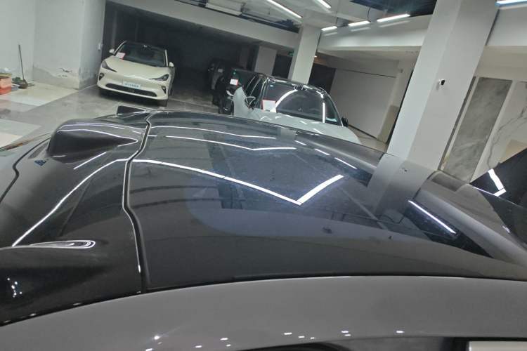 Used Nio EC6 2023 75 kWh Roof