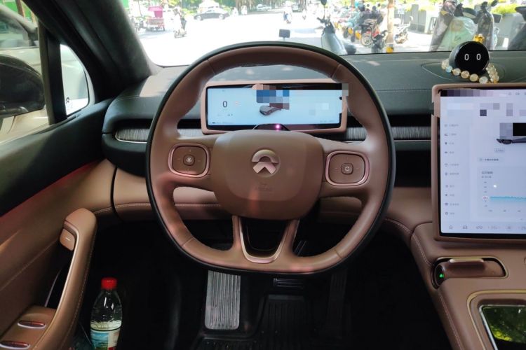 Used Nio EC6 2023 75 kWh Steering Wheel