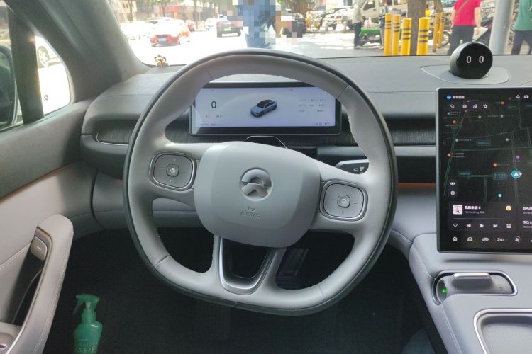 Used Nio EC6 2023 75 kWh Steering Wheel