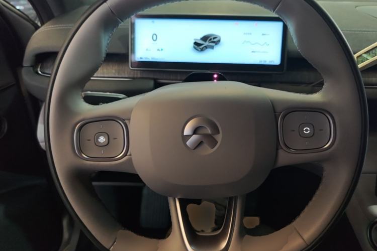 Used Nio EC6 2023 75 kWh Steering Wheel
