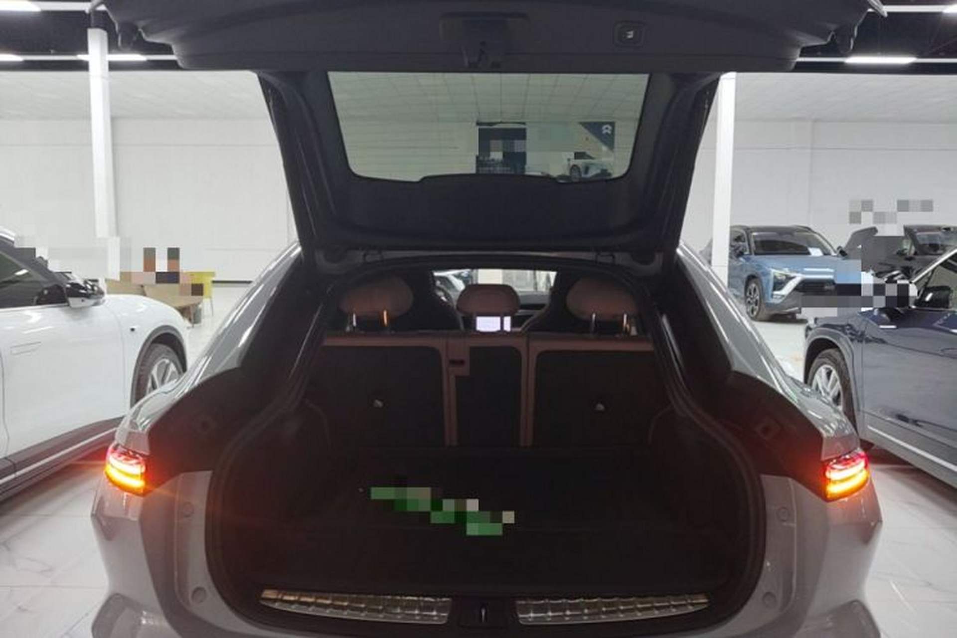 Used Nio EC6 2023 75 kWh Trunk
