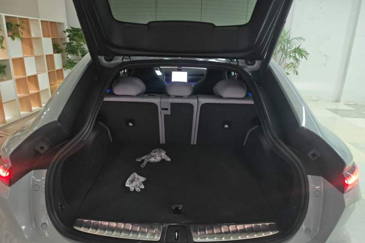 Used Nio EC6 2023 75 kWh Trunk