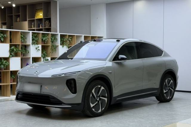 Used Nio EC6 2023 75 kWh